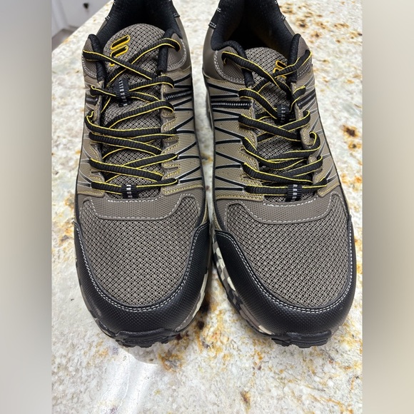 NIB FILA Evergrand TR 21 Trail Runner athletic shoes Men’s size 14 - Picture 5 of 8